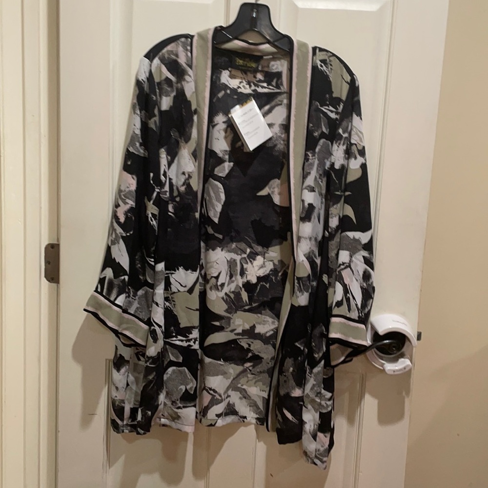 Bob Mackie Shawl